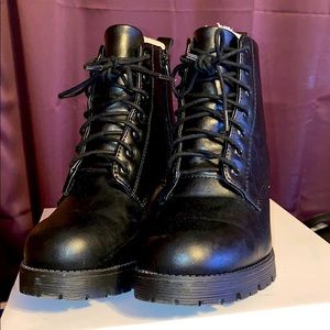 Women’s black women’s combat boots